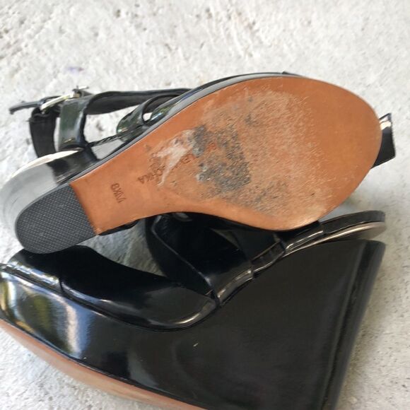 Mark and James platforms - Picture 7 of 11